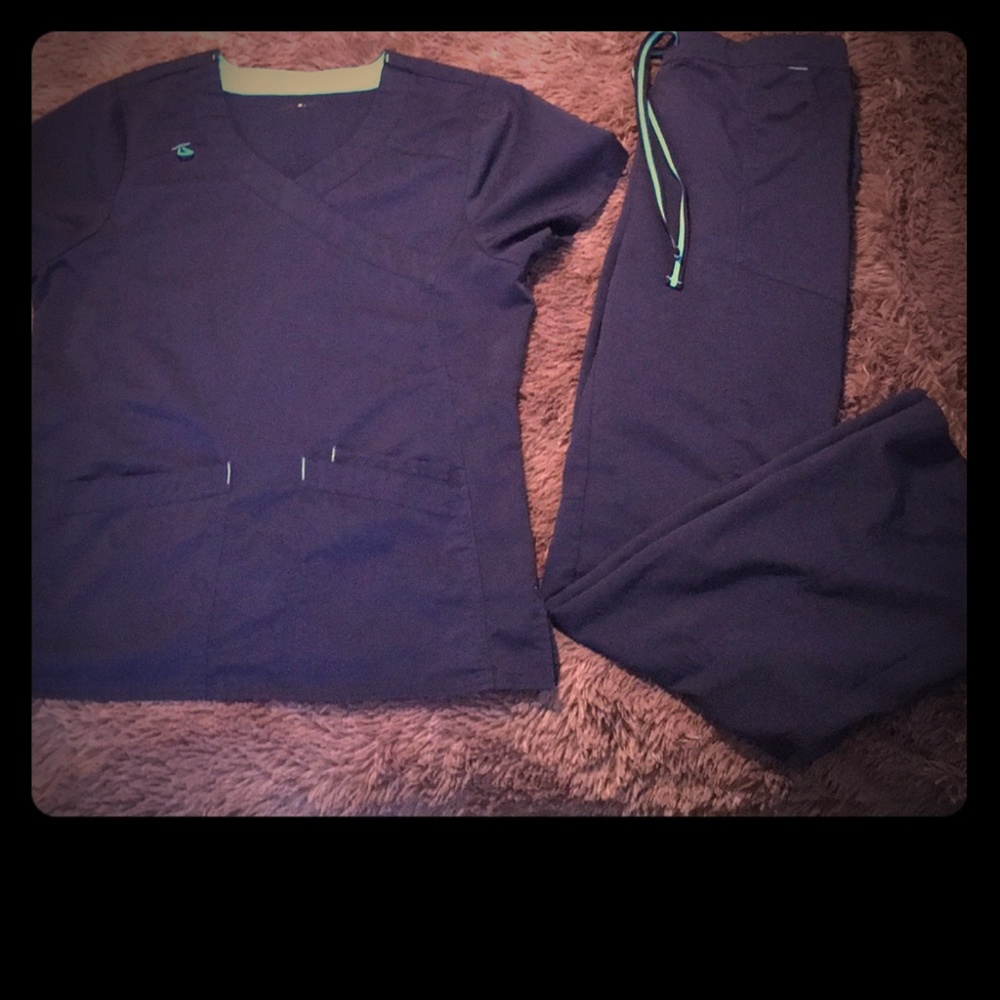 Navy blue scrubset